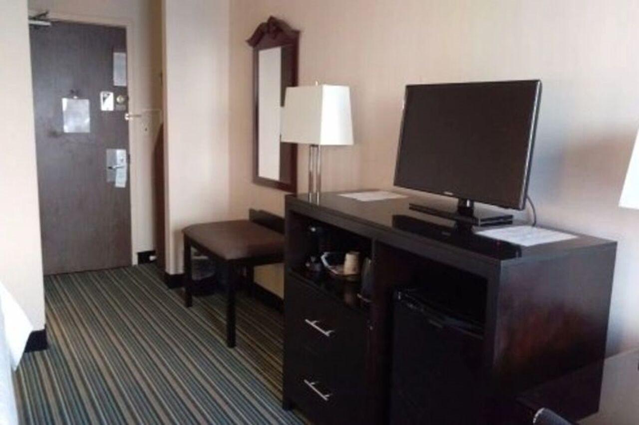 การ์เดน เอ็กเซกคิวทีฟ โฮเต็ล Hotel เซาท์เพลนฟิลด์ ภายนอก รูปภาพ